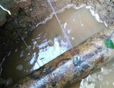 孟津楼顶渗水维修公司分享下地暖漏水的原因及检测方法。